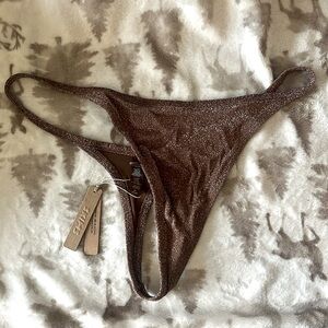 Skims bikini bottom
